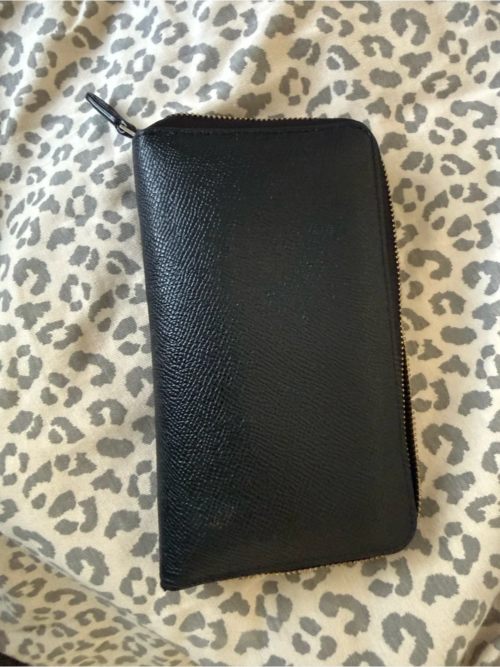 Coach Black Leather Zip ID Card Holder with Gold Hardware